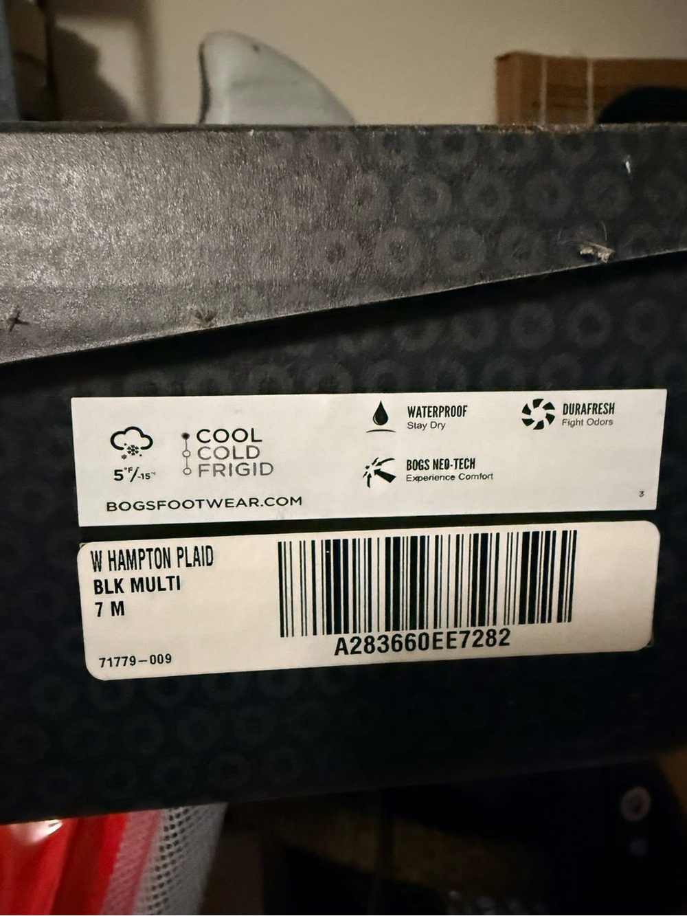 Bogs Hampton Plaid Boots - Black Multi - Picture 3 of 3